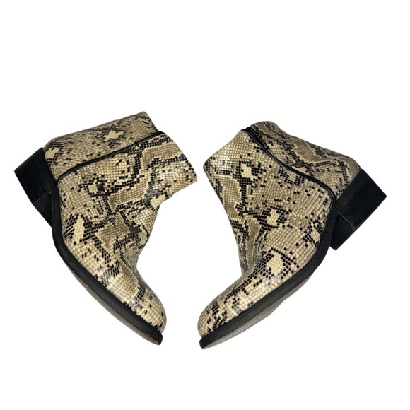 Artisan by Zigi Lissa Snakeskin Embossed Leather Ankle Bootie boots shoes 6 - Picture 3 of 11